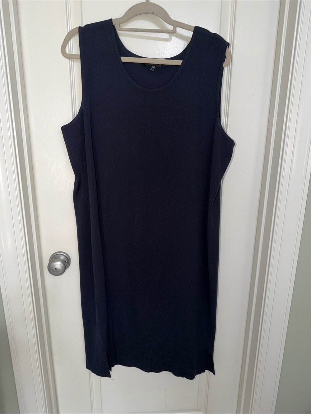 Ming Wang Sleeveless Midi Shift Dress - Navy Blue